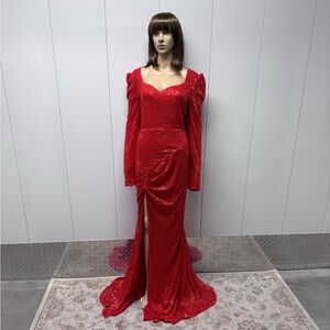 ♥️PLUS SIZE RED SEQUIN EVENING GOWN STUNNER